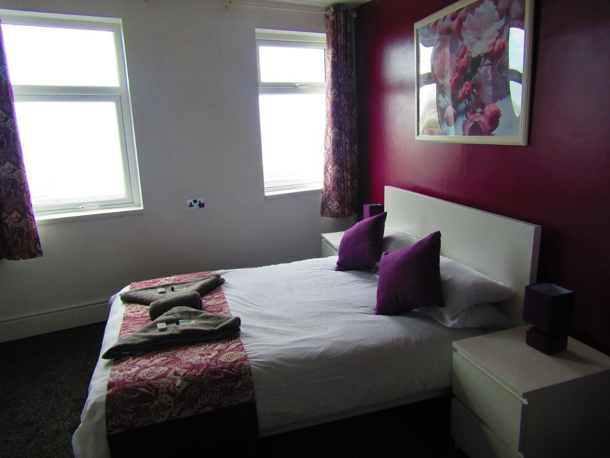Alderley 3* Blackpool
