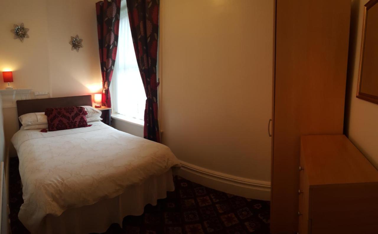 Norwyn Court Apartment *