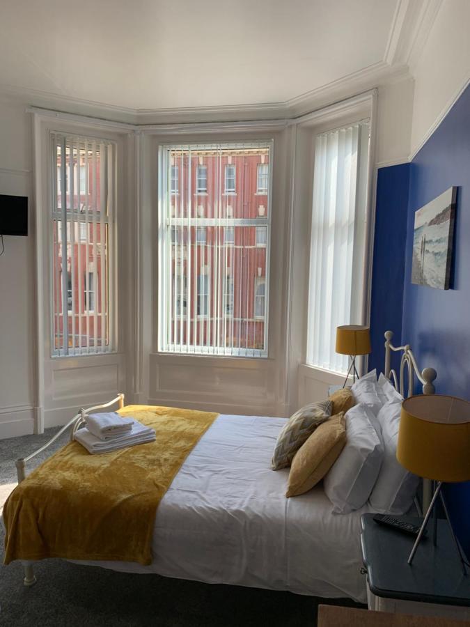 No2 Wilton Parade Hotel Blackpool