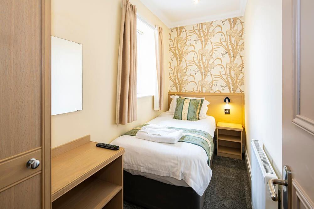 Apartment Burbage Holiday 3 *