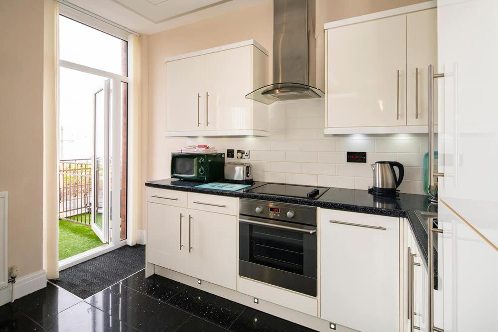 Burbage Holiday 3 Apartment Blackpool