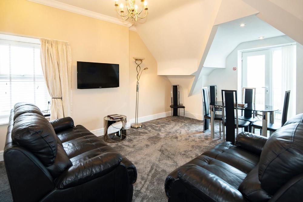 Burbage Holiday 6 *