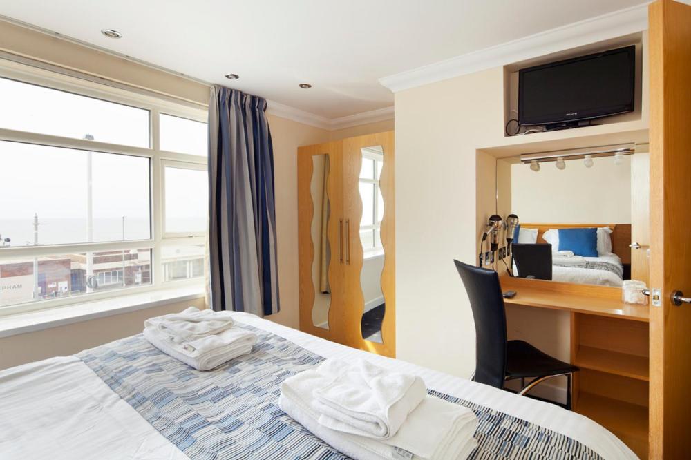 Queens Mansions Penny Stone Self Catering Luxury