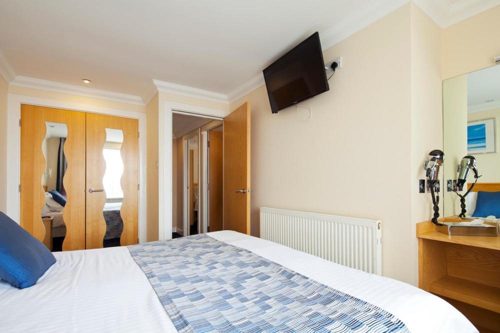Queens Mansions: Sunset Apartment *