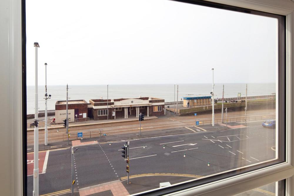 Queens Mansions Penny Stone Self Catering Luxury Apartment