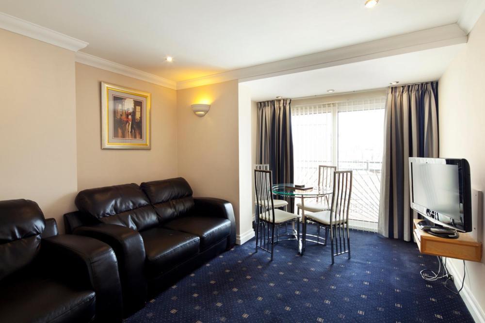 Queens Mansions: Hesketh * Blackpool