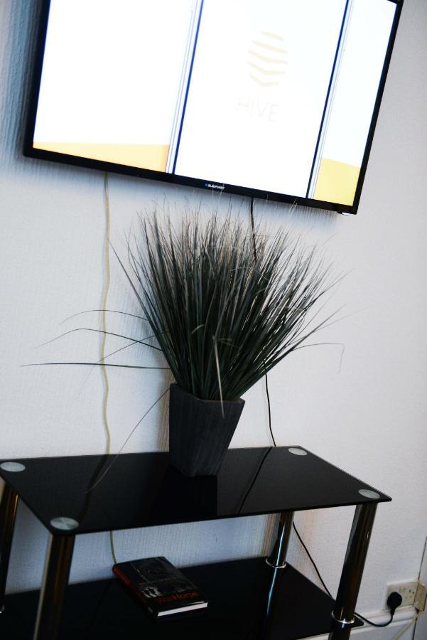 Apartment Bridle