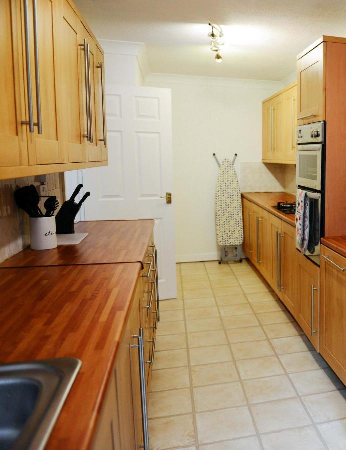 Bridle Apartment *