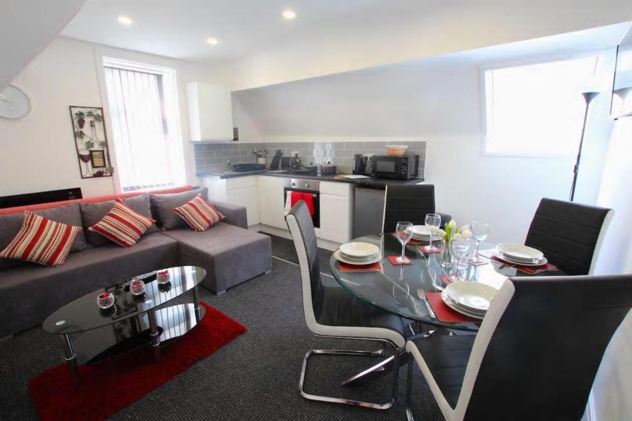 Coast Station Road Apartment Blackpool