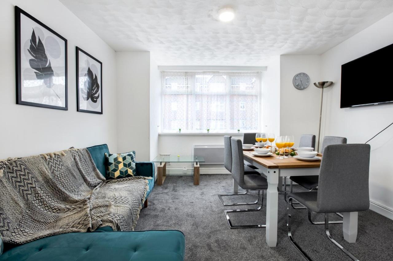 Staycation By Sasco Apartment *