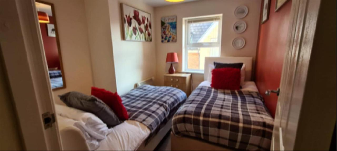 Grosvenor House Apartment *