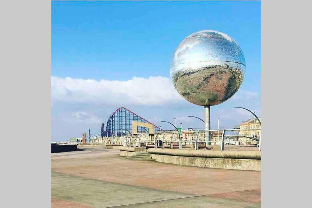 Langan's Let Blackpool