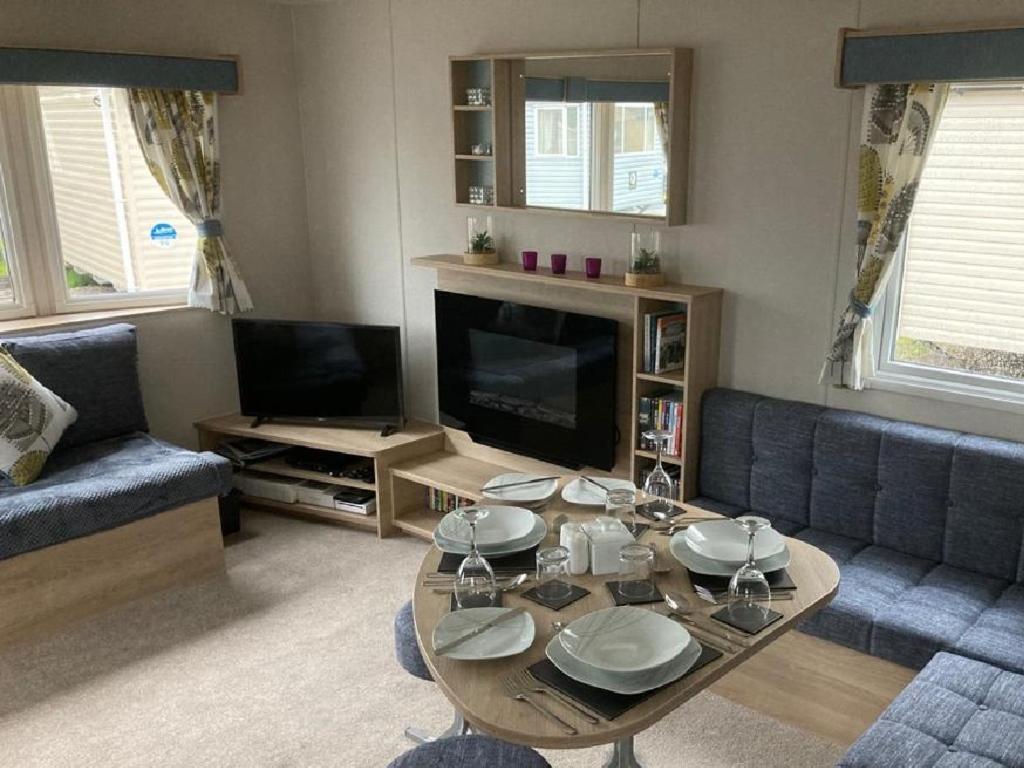 Static Caravan Marton Mere Campsite
