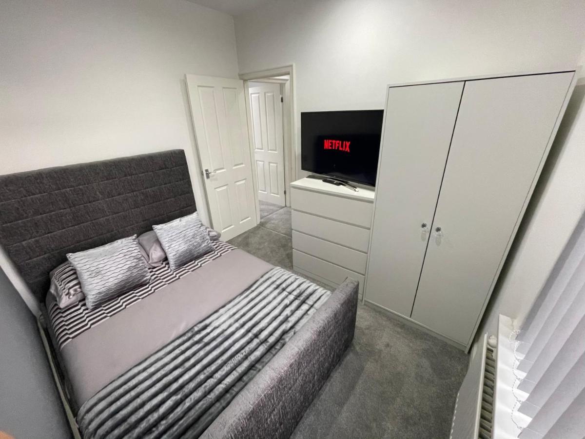 Holiday home Ailsa House Free Parking Gym Equipment