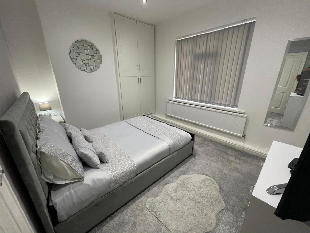 Ailsa House Free Parking Gym Equipment Holiday home *