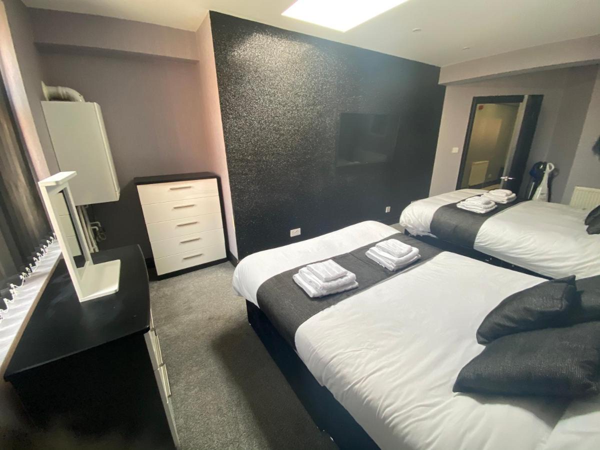 Boutique 2 Bed Grey Sleeps 10 Apartment Blackpool