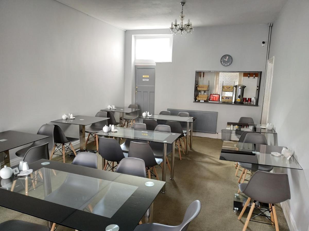 The Castleton Bed & Breakfast Blackpool