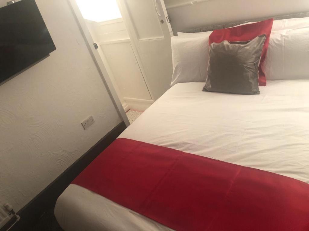 Guest house Kirubash Pier Blackpool