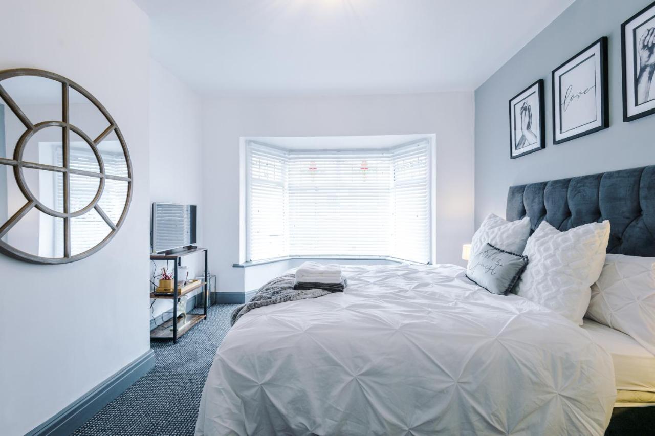 Holiday home Only Family Groups - Pets For Free - Sleeps 8 - Sofabed *