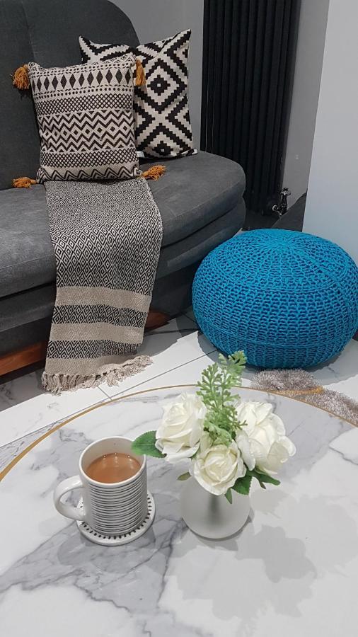 Only Family Groups - Pets For Free - Sleeps 8 - Sofabed Blackpool