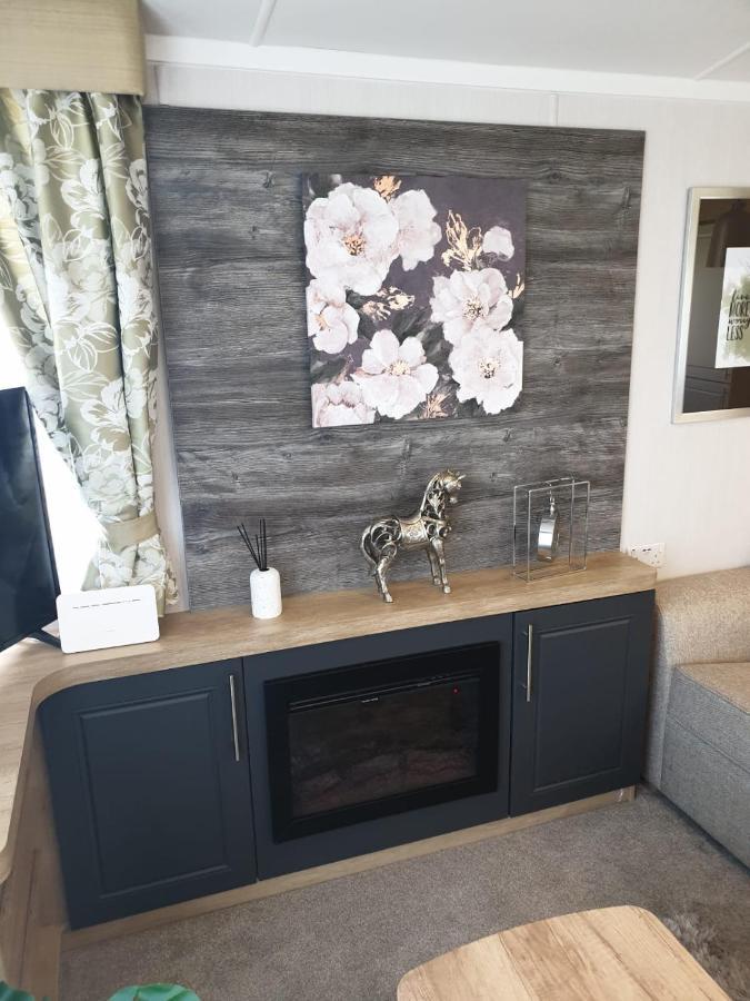 Apartment Luxury Latest Model *