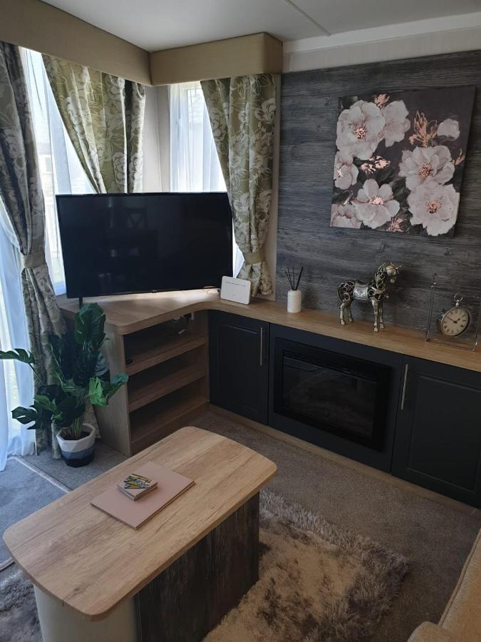 Luxury Latest Model Apartment