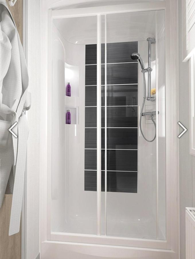 Luxury Latest Model Apartment *