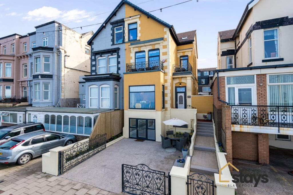 Seaview House Holiday home *