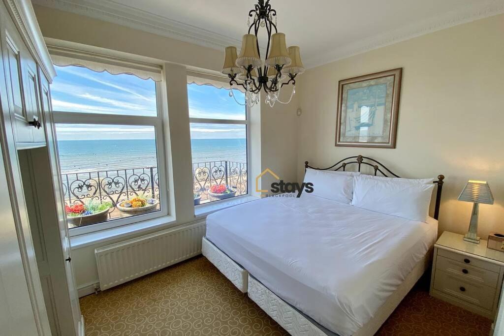 Seaview House *