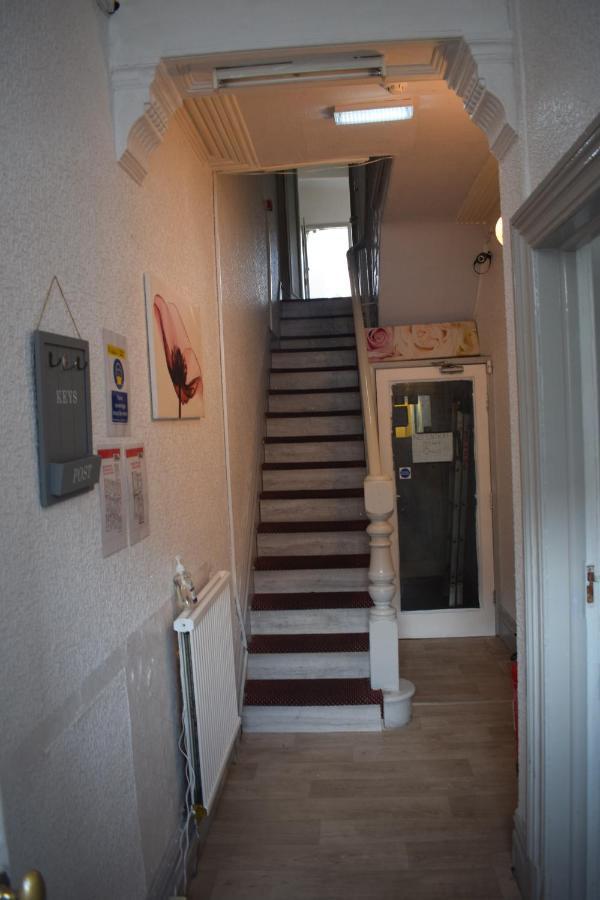 Myroomz Orchid Blackpool