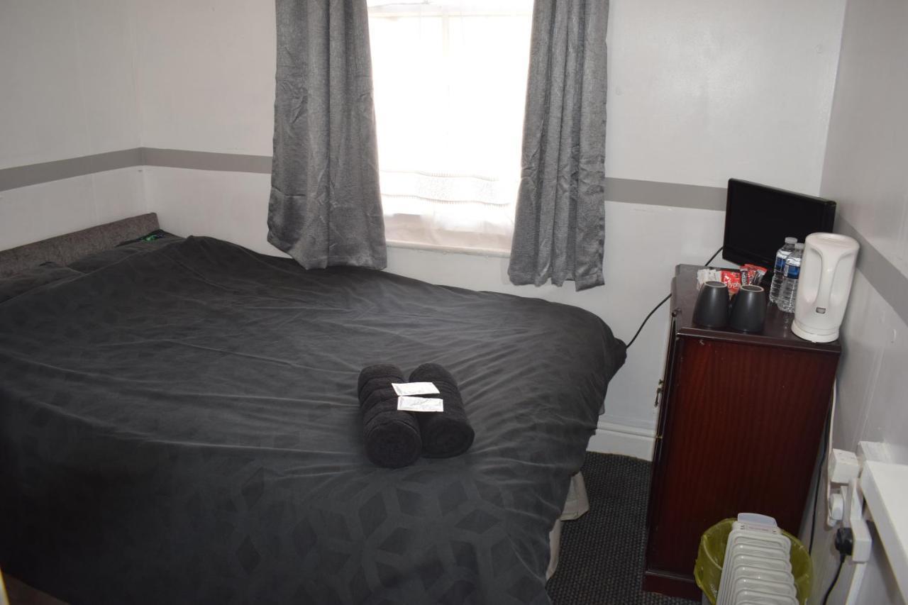 Myroomz Orchid 2* Blackpool