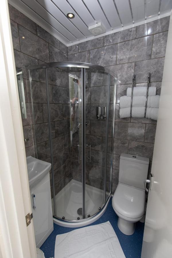 California Guest house 2*