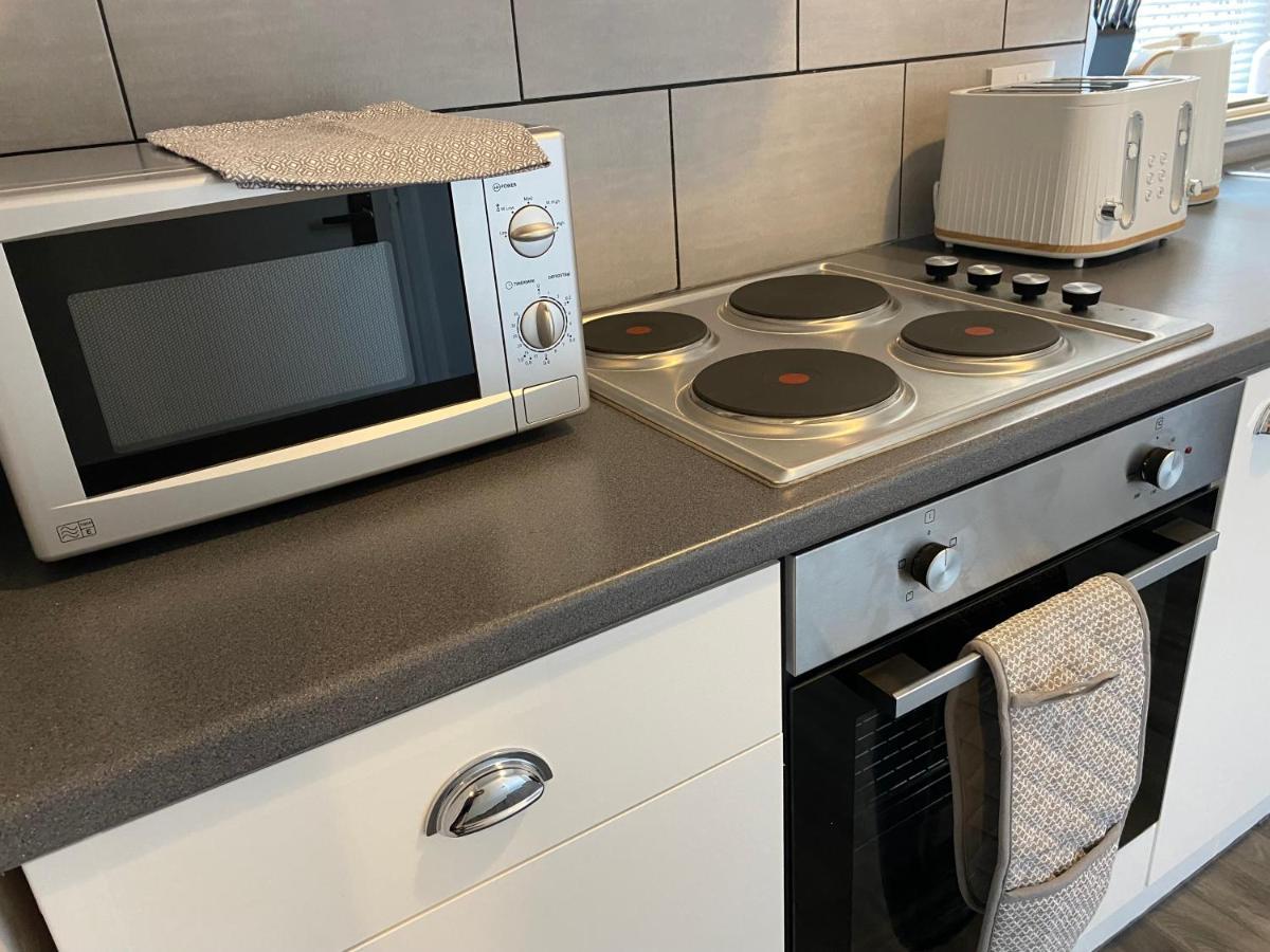 Apartment Sleepover 2 Free Parking Sleeps 6 *
