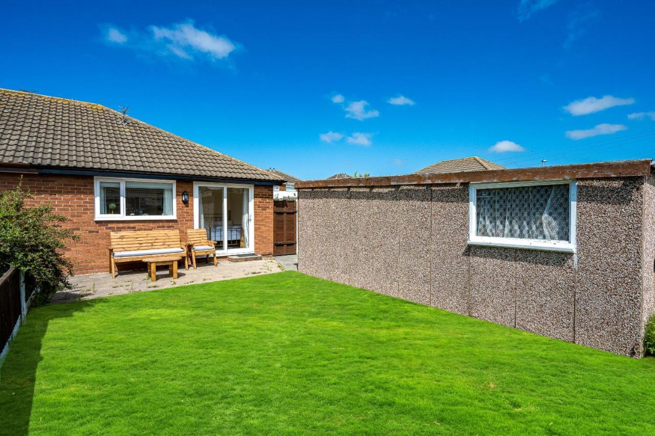 Holiday home Buttercup Bungalow In