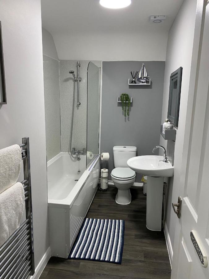 Sleepover 6 Free Parking Sleeps 6 Apartment *