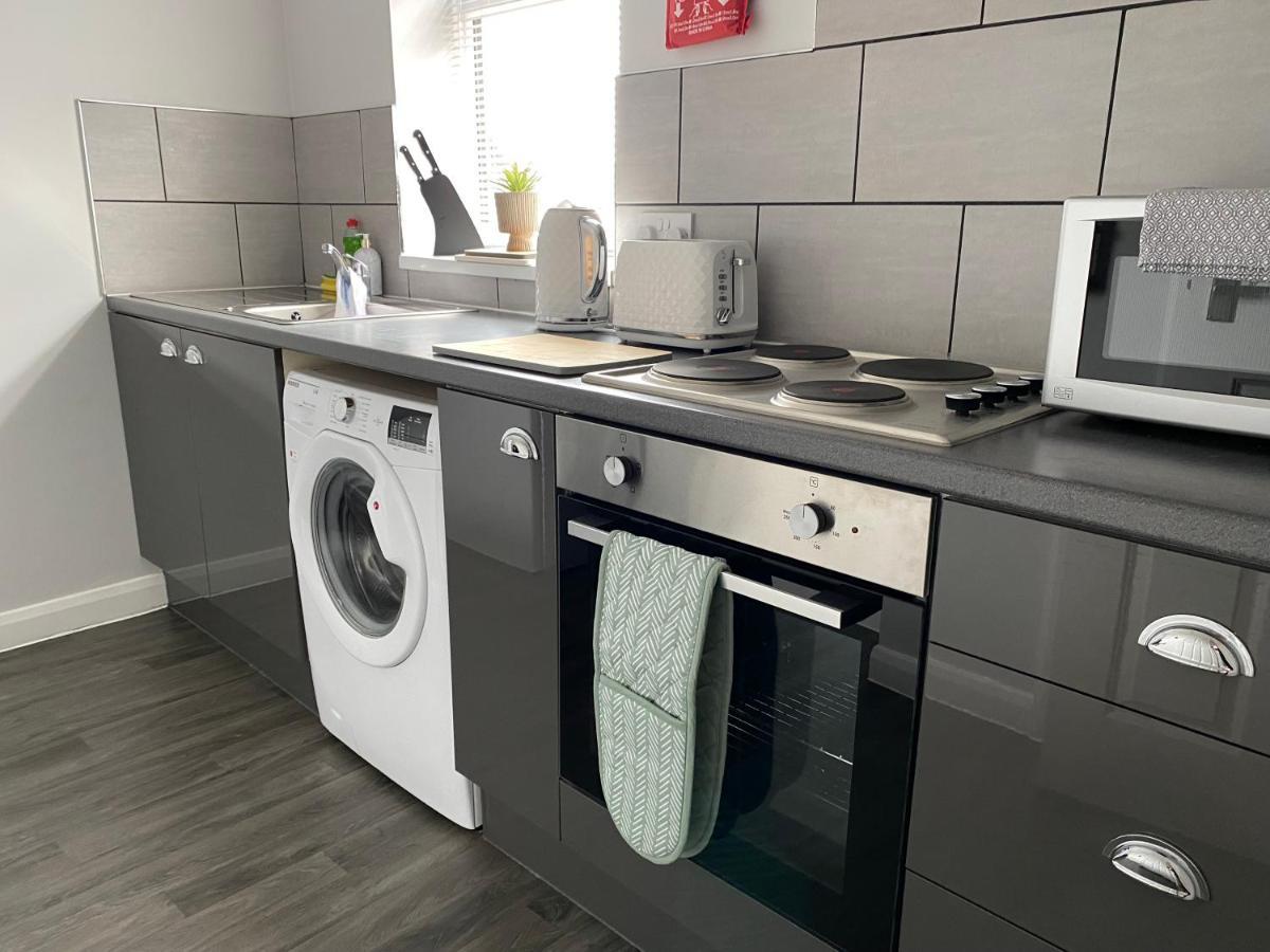 Apartment Sleepover 6 Free Parking Sleeps 6 *