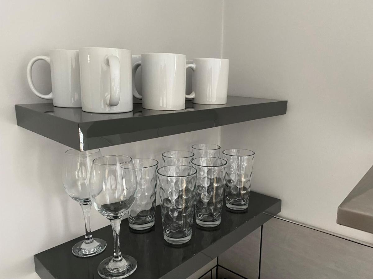 Sleepover 6 Free Parking Sleeps 6 Apartment *