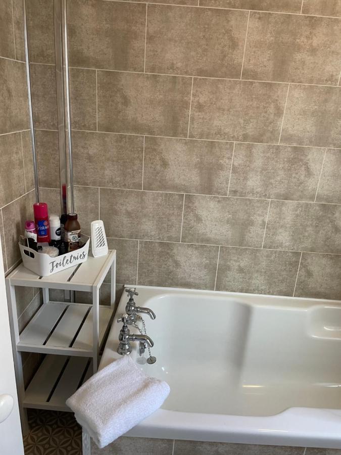 Spacious And Stunning 4 Bed House In Holiday home *