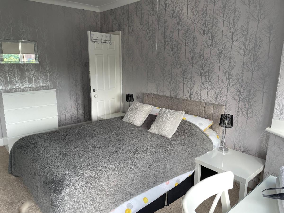 Spacious And Stunning 4 Bed House In Blackpool