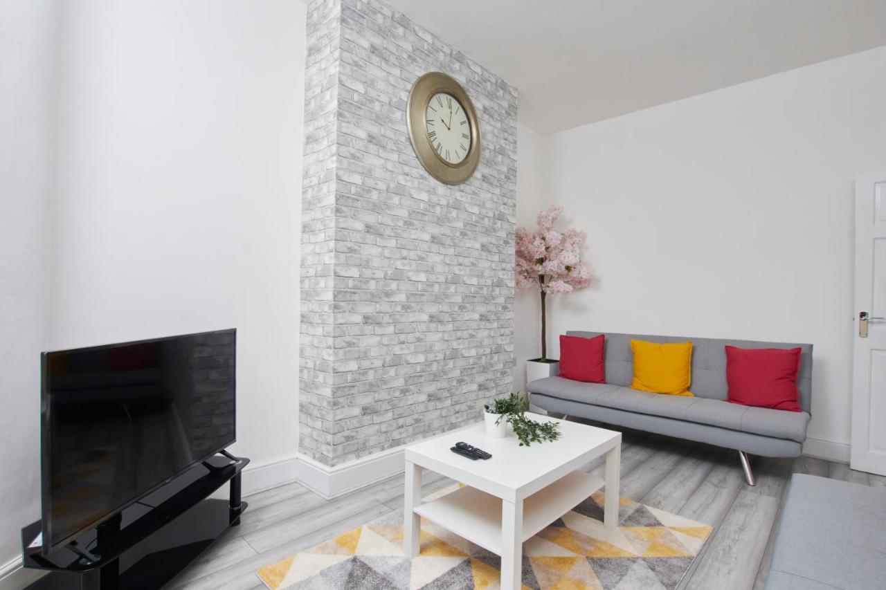 Apartment Stylish Gem - Great Location! Blackpool