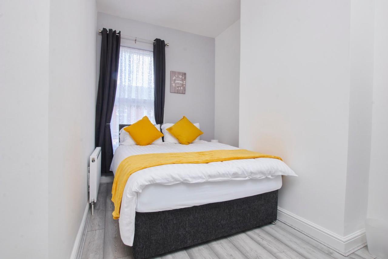 Stylish Gem - Great Location! * Blackpool