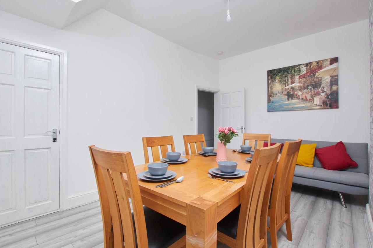 Stylish Gem - Great Location! * Blackpool