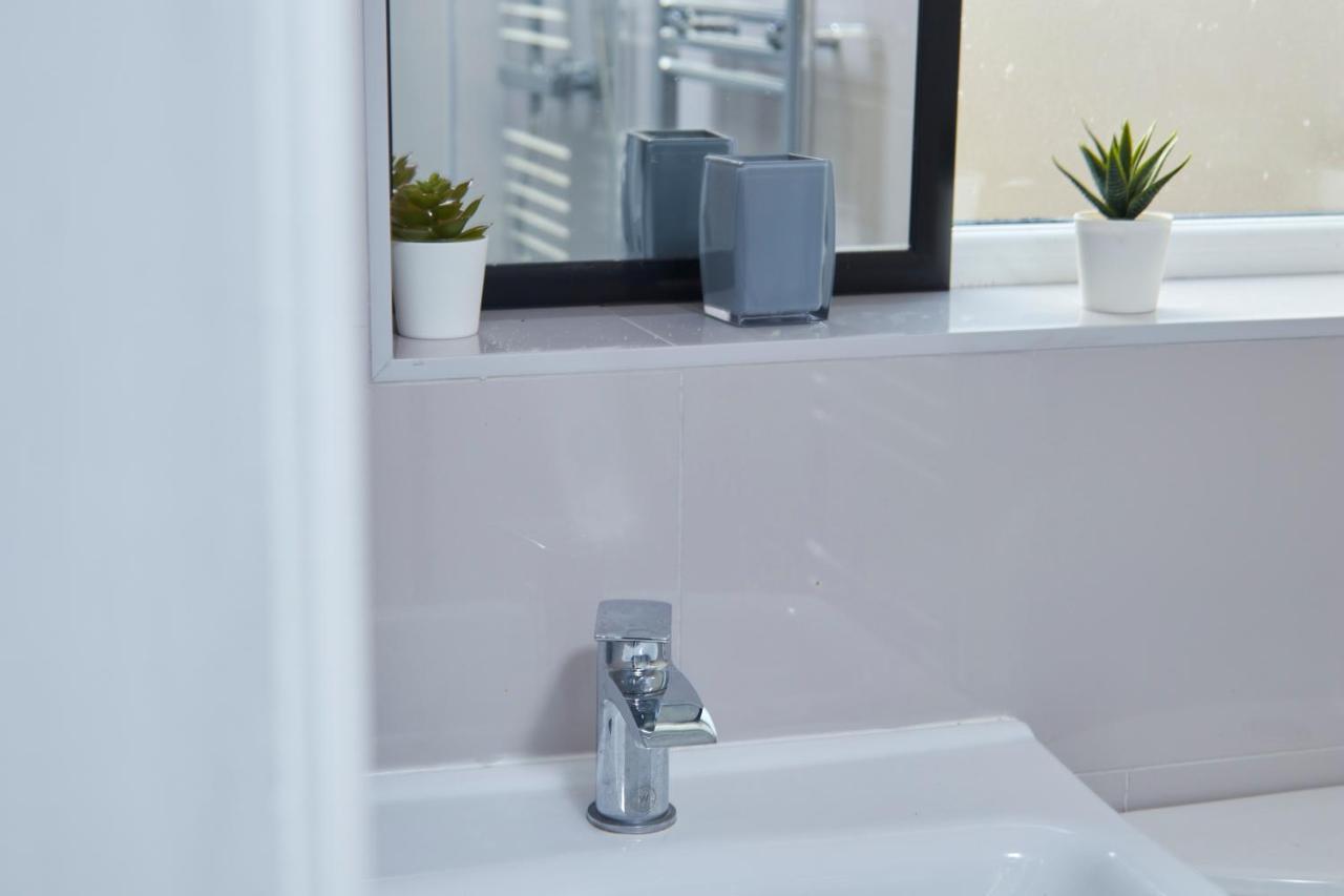 Apartment Stylish Gem - Great Location! Blackpool