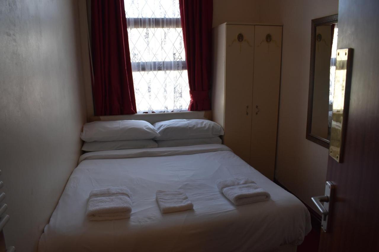 Lyndhurst Bed & Breakfast 2*