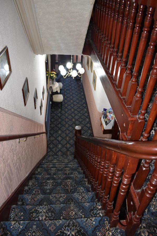 Lyndhurst Bed & Breakfast 2*