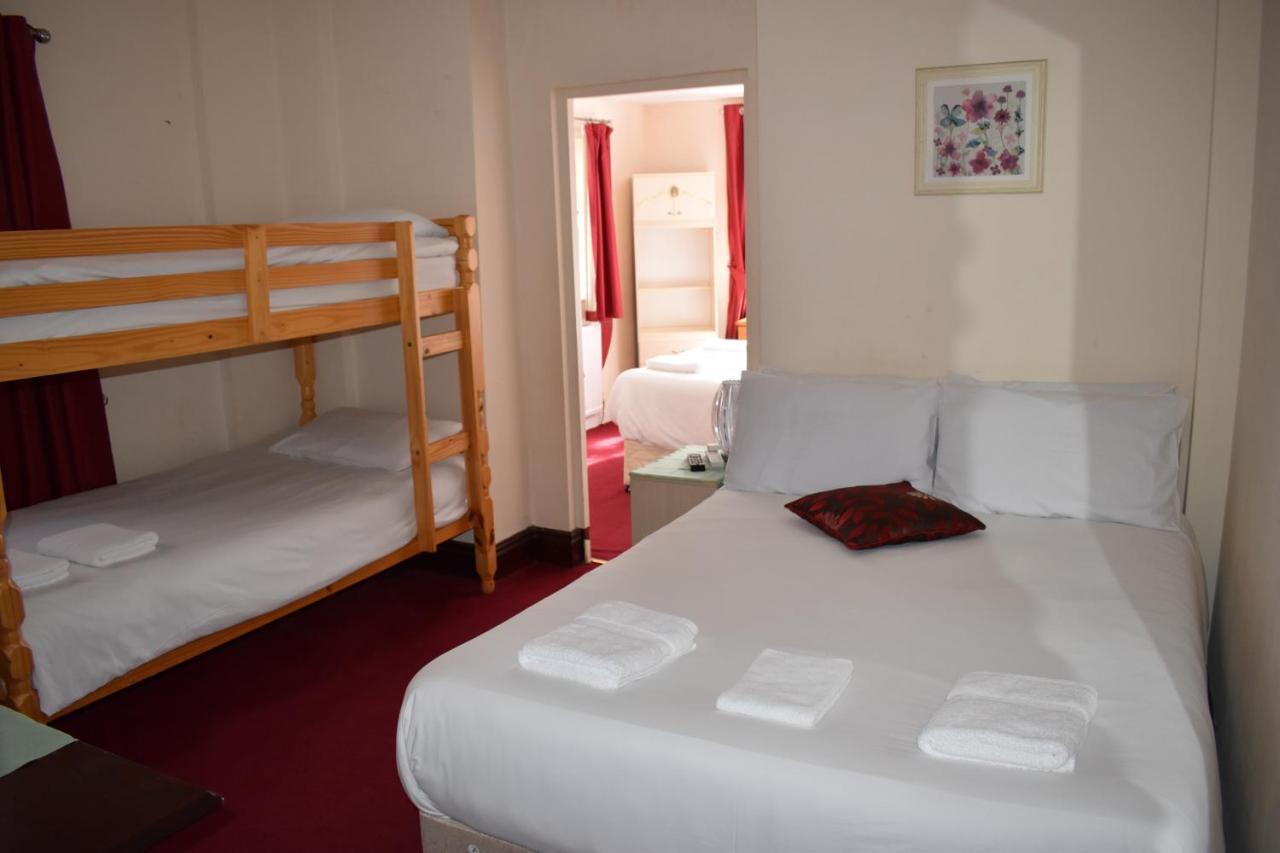 Lyndhurst Bed & Breakfast 2*