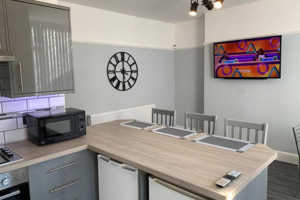 Modern Fully Refurbished 3 Bedroom * Blackpool