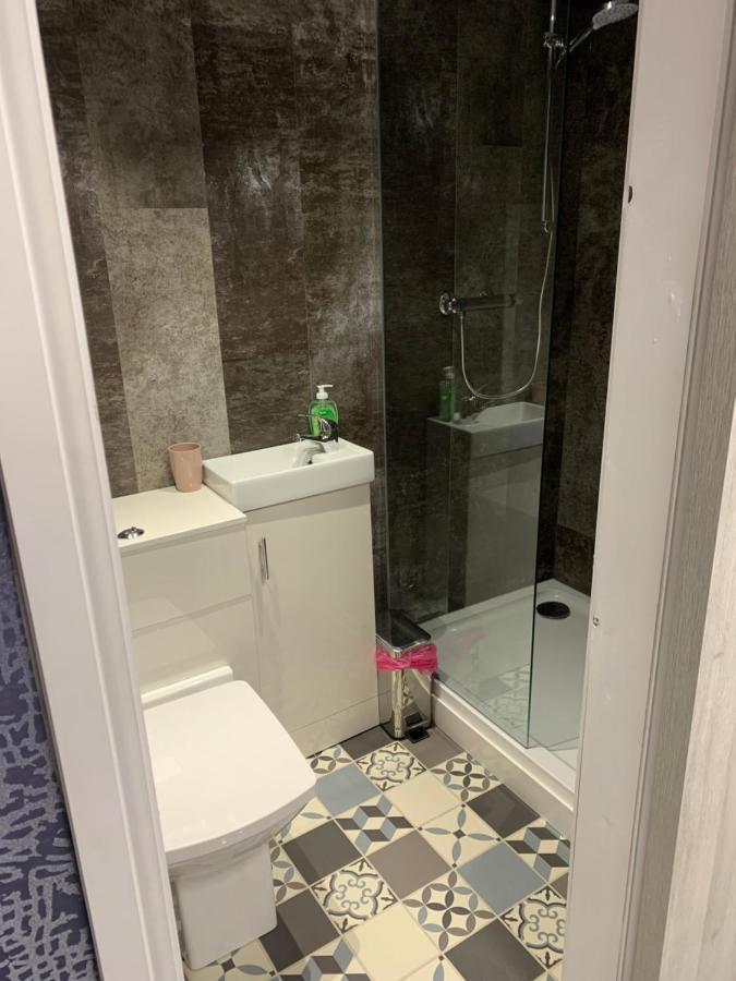 My Perfect Place & -some With Hot Tub- Free Parking Apartment *