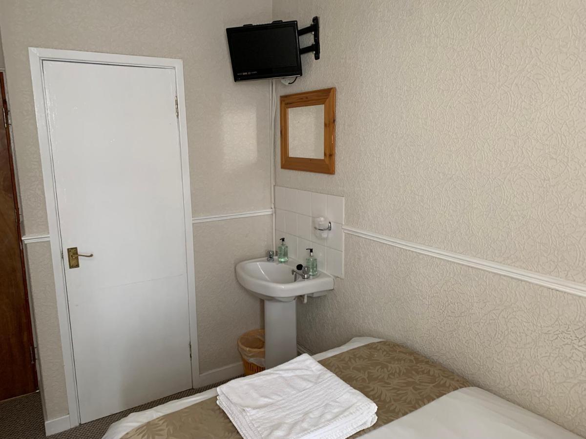 Sharn Bek Hotel 2*