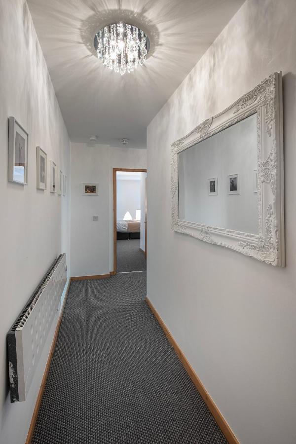 Apartment Elegant Church Conversion Close To Tower Blackpool